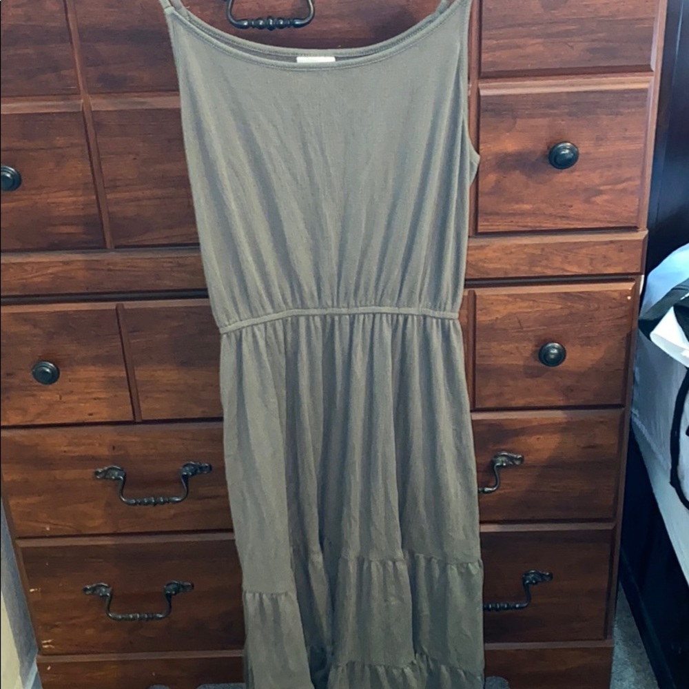 Green maxi dress